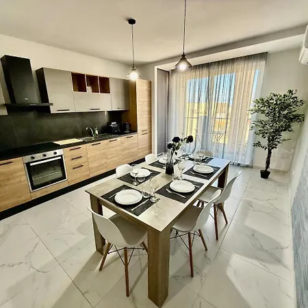 St Pauls Bay Seasons A9 *