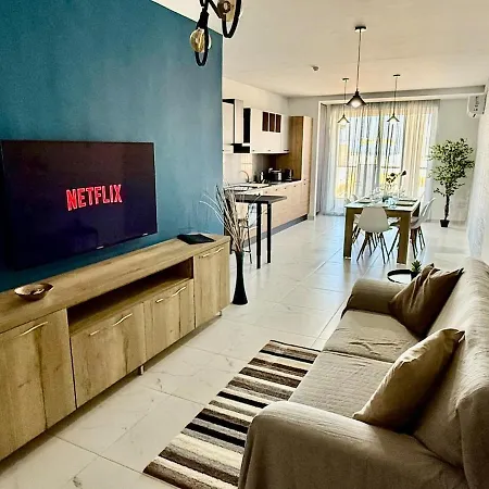 St Pauls Bay Seasons A9 Apartment *