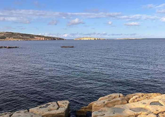 St Pauls Bay Seasons A9 Daire *