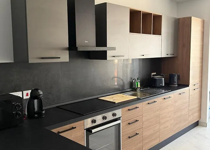 St Pauls Bay Seasons A9