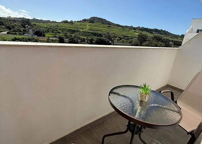 St Pauls Bay Seasons A9 Daire *